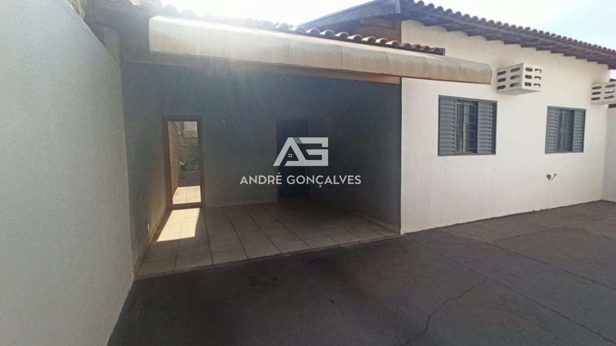 Casa à venda em Mirassol, regissol, com 3 quartos - ANDRÉ GONÇALVES NEGÓCIOS IMOBILIÁRIOS