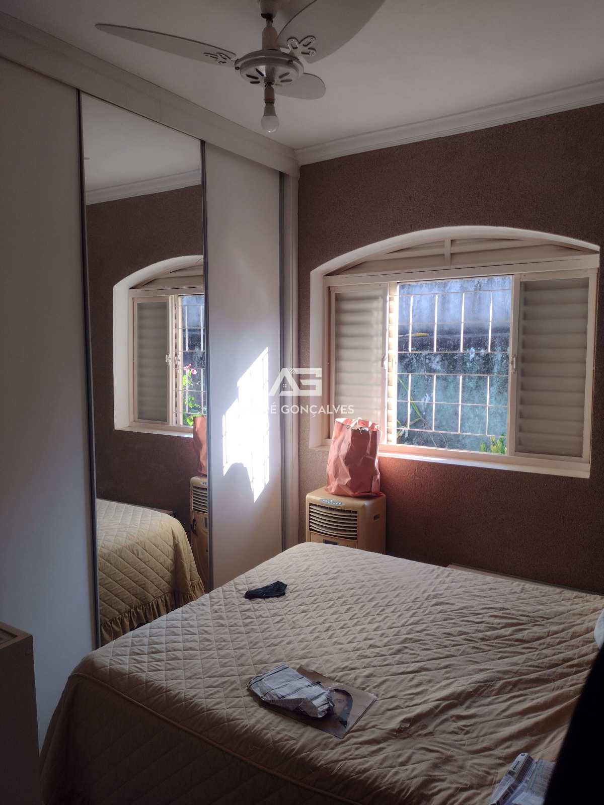 Casa à venda em São José do Rio Preto, Bairro São Jorge, com 3 quartos, 128m² - ANDRÉ GONÇALVES NEGÓCIOS IMOBILIÁRIOS